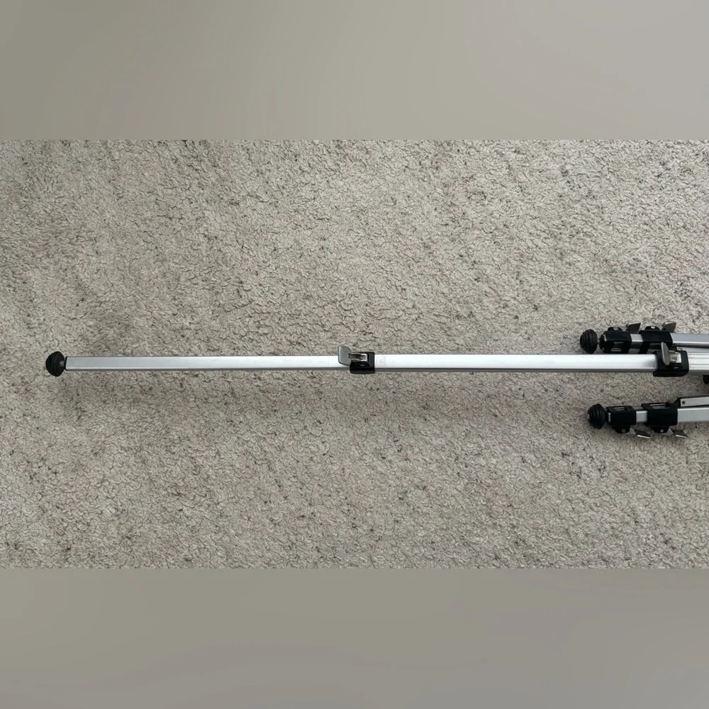 IIC Taiwan Tripod